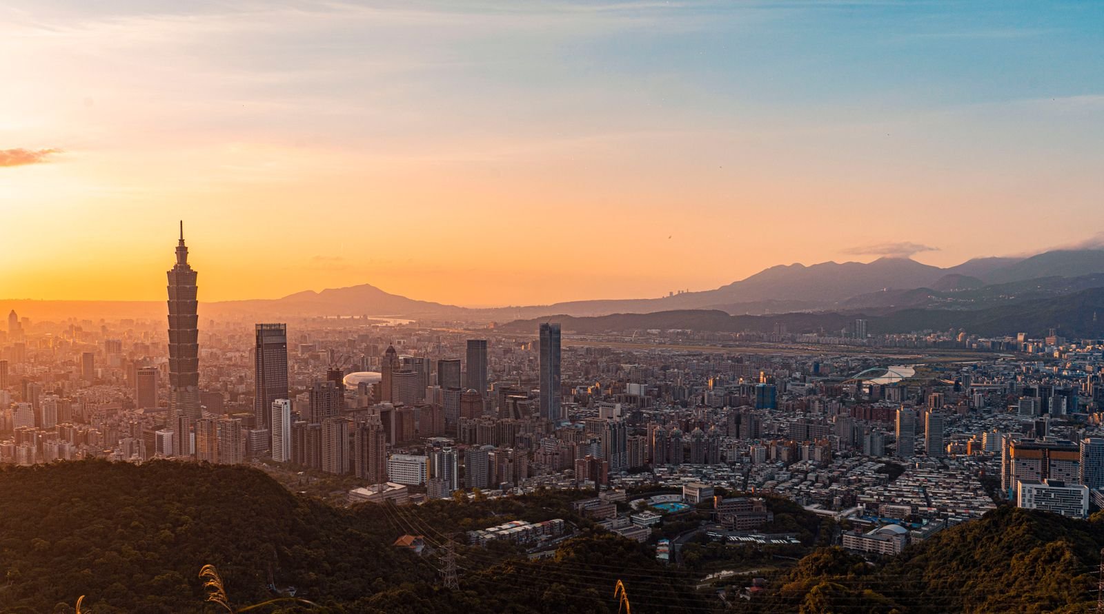 Taipei skyline with Taipei 101 in Taiwan