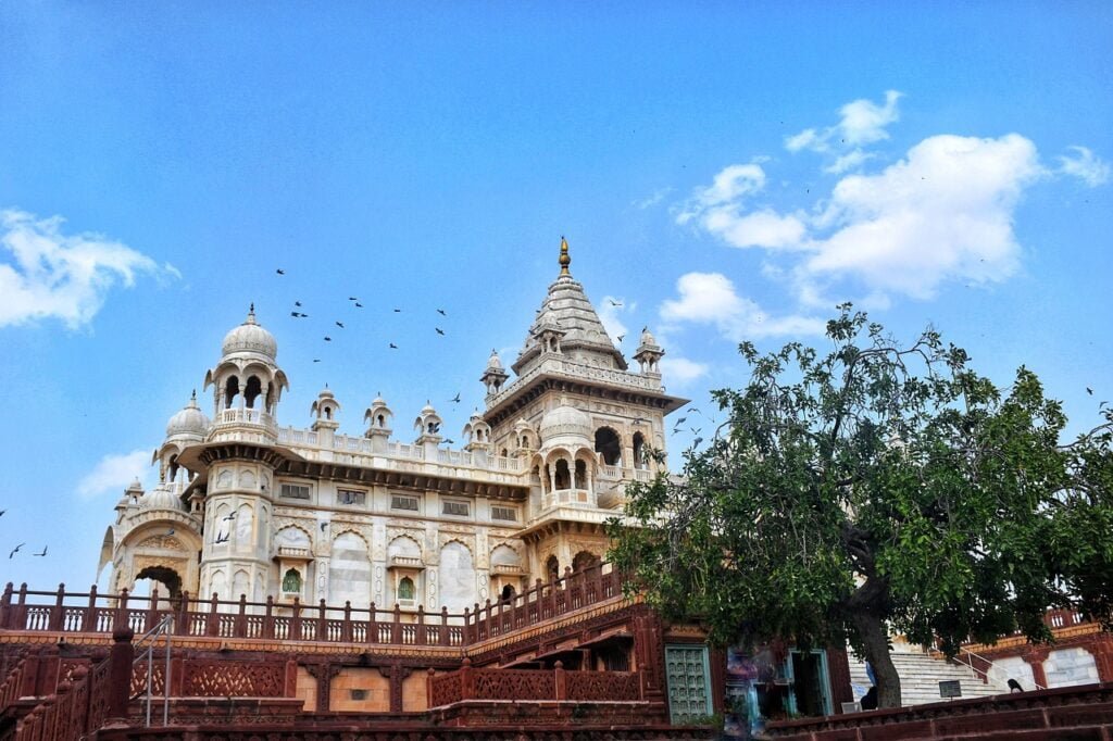 palace, building, architecture-6934954.jpg